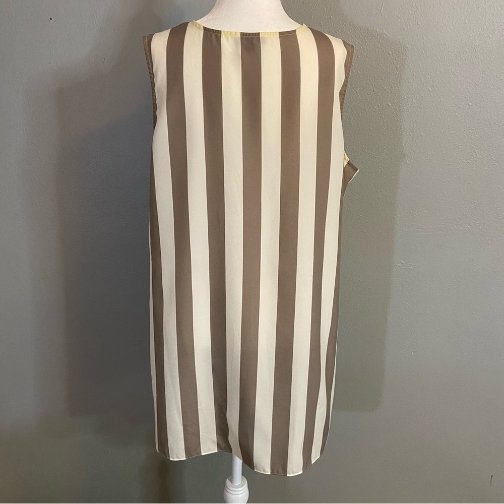 16. Vince Camuto Light Brown & Cream Abstract Multi Patterned Tank Top Size 1X - Picture 7 of 11